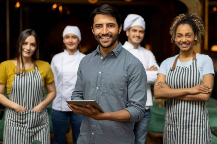 How Can Restaurant Uniforms Complement Your Business