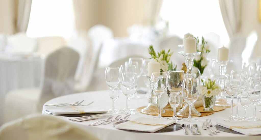 A Guide to Table Setting
