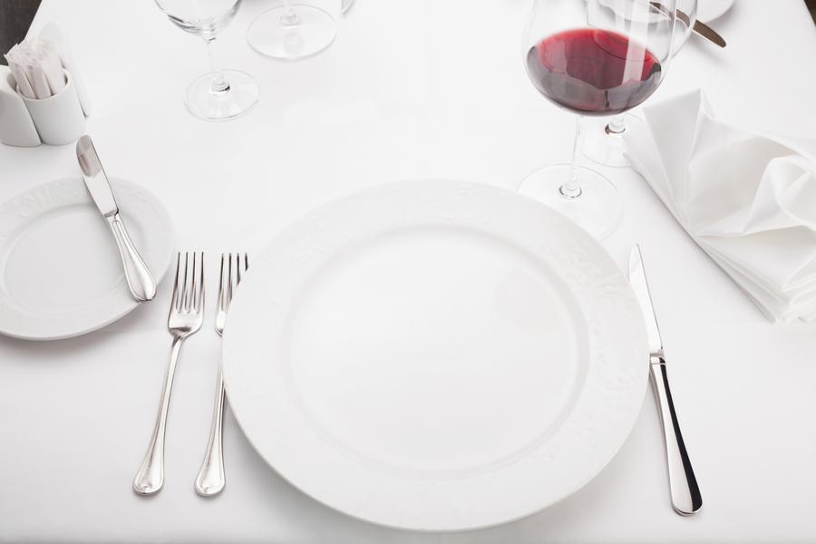 Your Ultimate Guide to Removing Stains from Restaurant Tablecloth